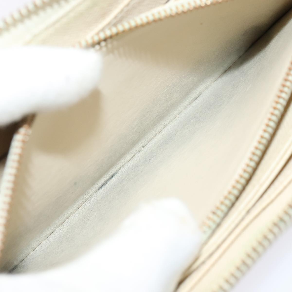 Louis Vuitton Zippy Wallet White Canvas Wallet