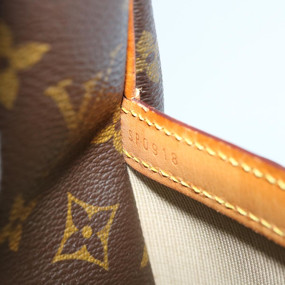 Louis Vuitton Reporter Brown Canvas Shoulder Bag