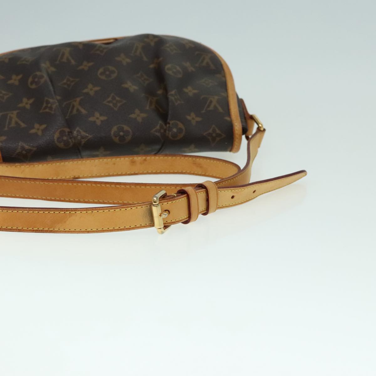 Louis Vuitton Menilmontant Brown Canvas Shoulder Bag