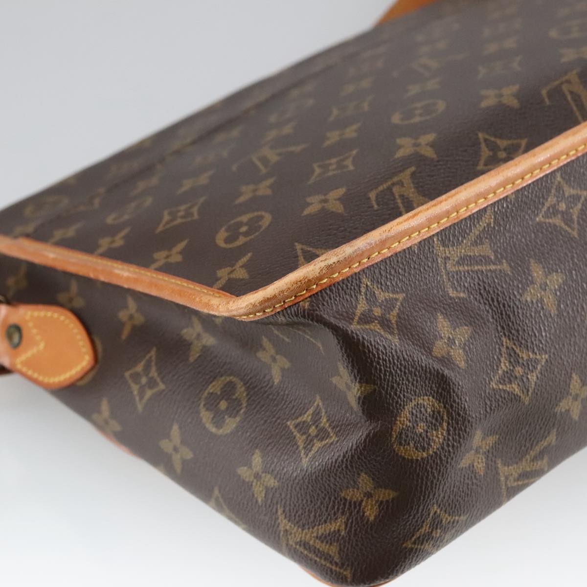 Louis Vuitton Gibecière Brown Canvas Shoulder Bag