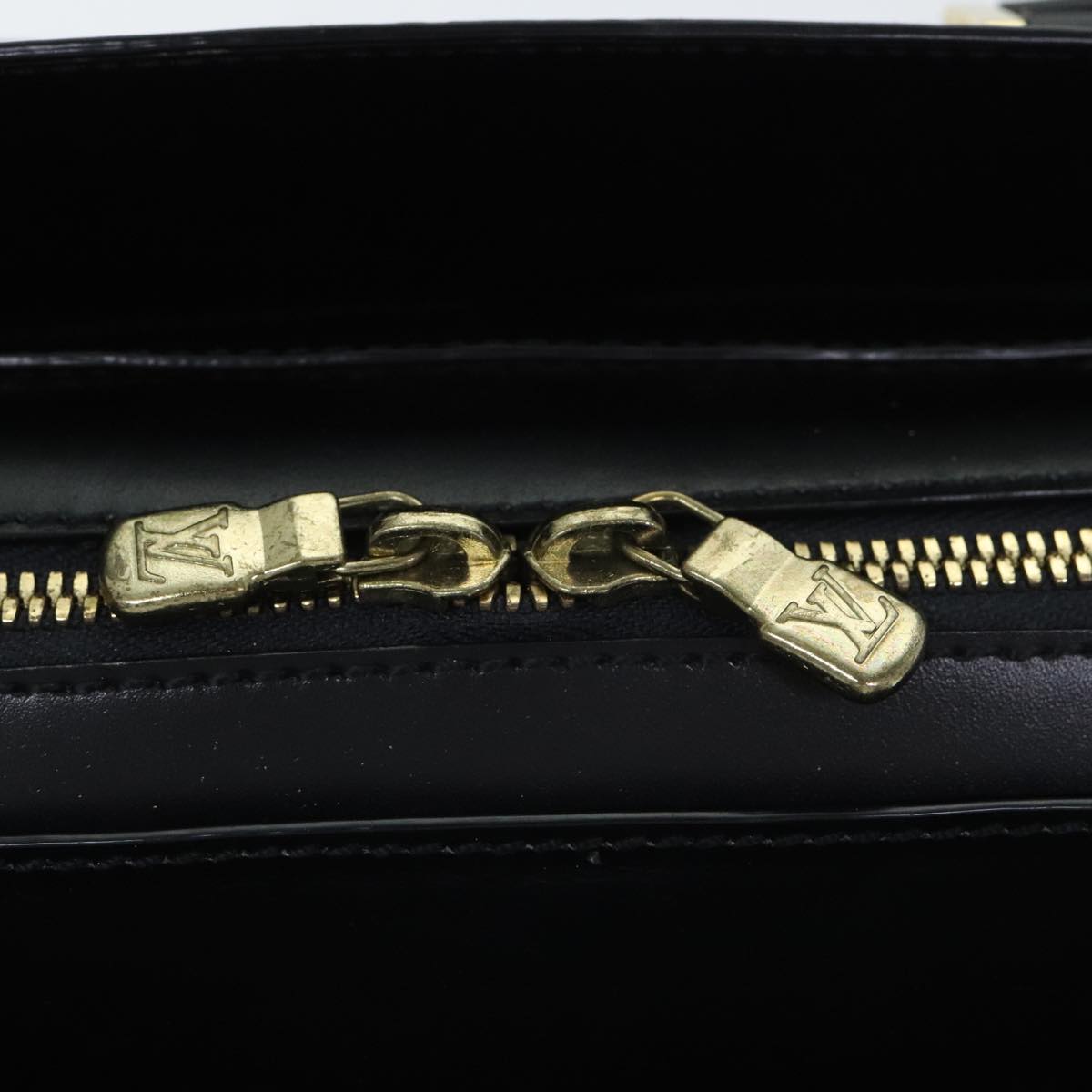 Louis Vuitton Pont Neuf Black Leather Handbag