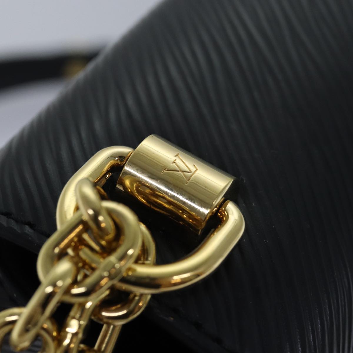 Louis Vuitton Twist Black Leather Shoulder Bag
