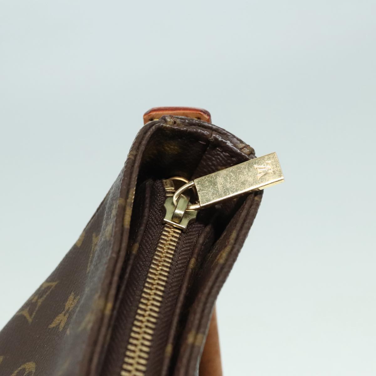 Louis Vuitton Looping Brown Canvas Shoulder Bag