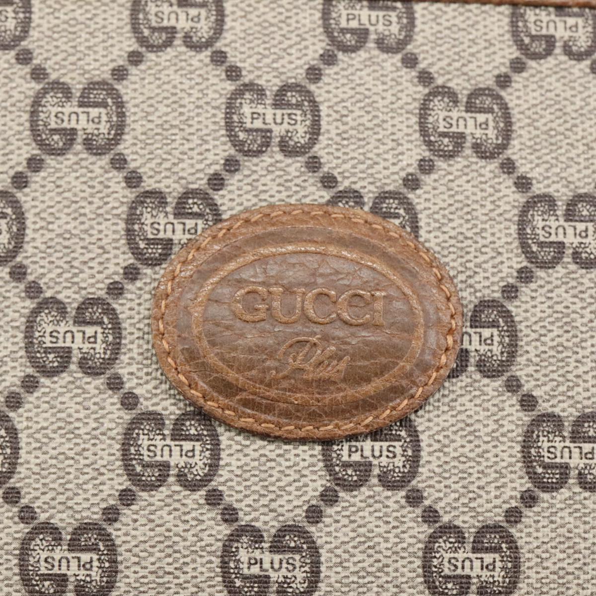 Gucci -- Beige Canvas Clutch Bag