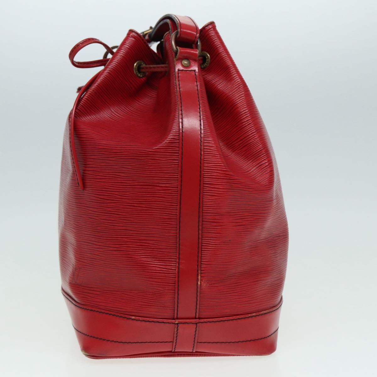 Louis Vuitton Noe Red Leather Shoulder Bag