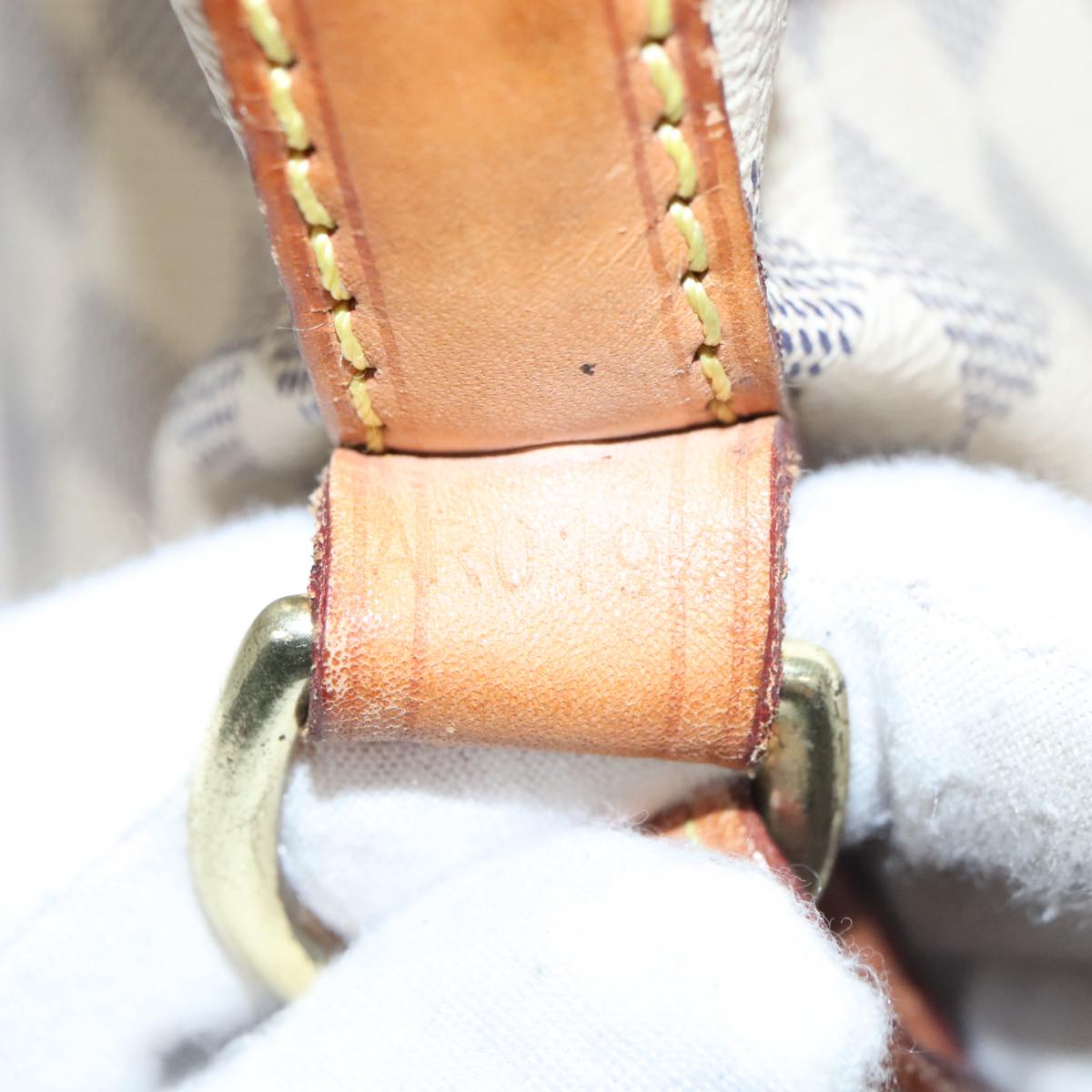 Louis Vuitton Noé Bb White Canvas Shoulder Bag
