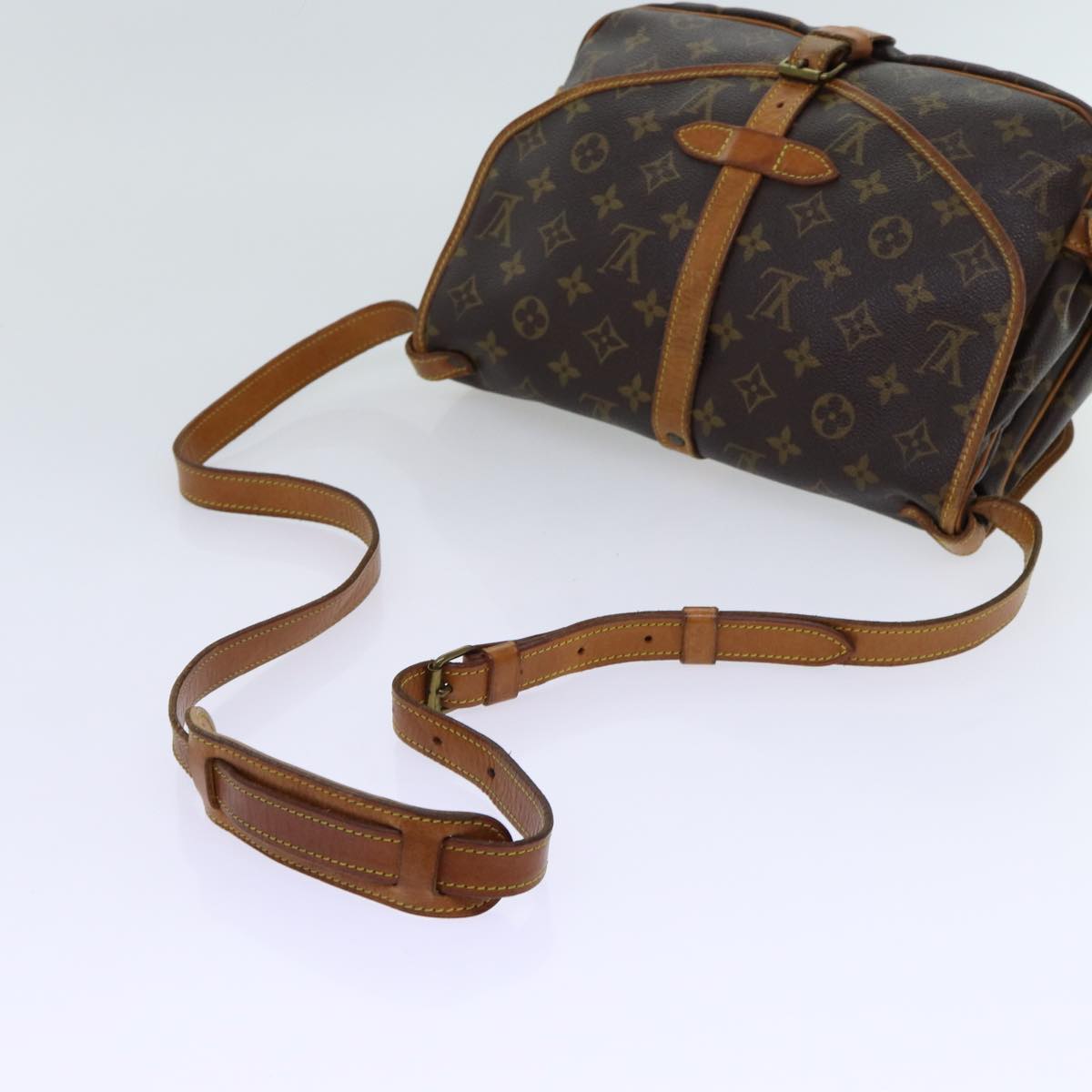 Louis Vuitton Saumur Brown Canvas Shoulder Bag