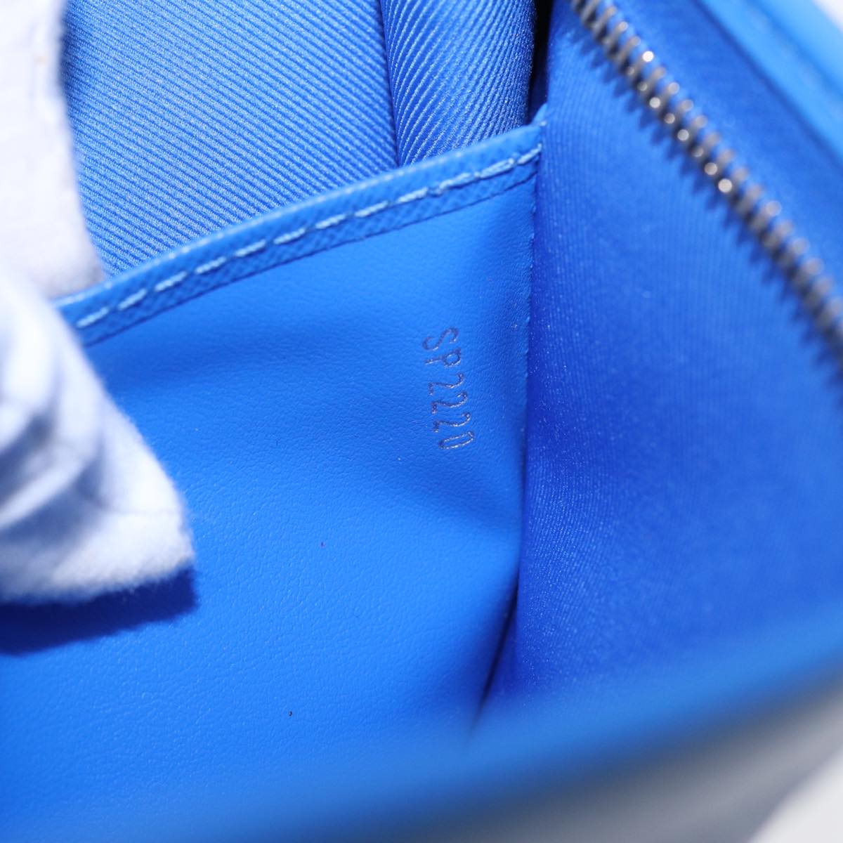 Louis Vuitton Pochette Voyage Blue Cloth Clutch Bag