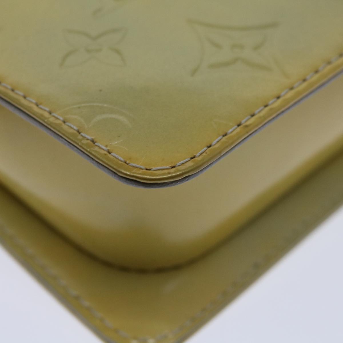 Louis Vuitton Mott Beige Patent Leather Clutch Bag