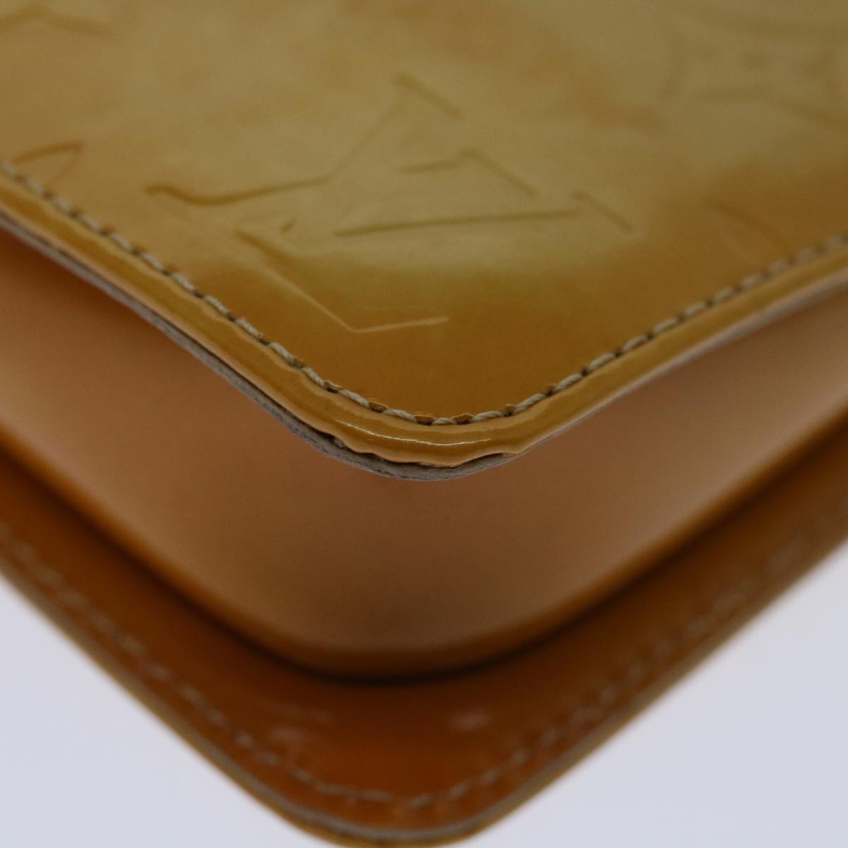 Louis Vuitton Lexington Beige Patent Leather Clutch Bag