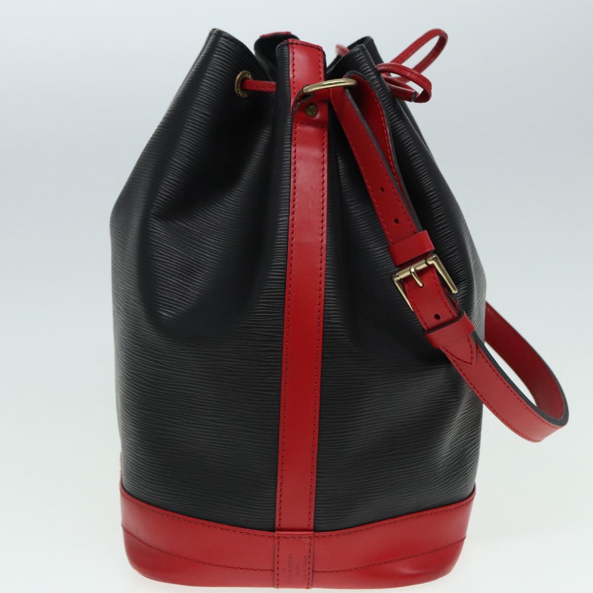 Louis Vuitton Noe Black Leather Shoulder Bag