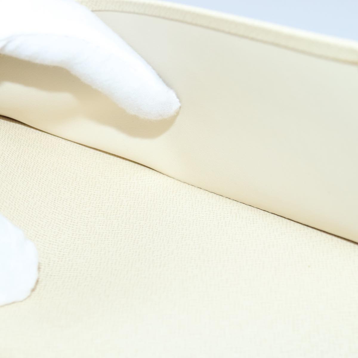 Louis Vuitton Organizer White Canvas Wallet