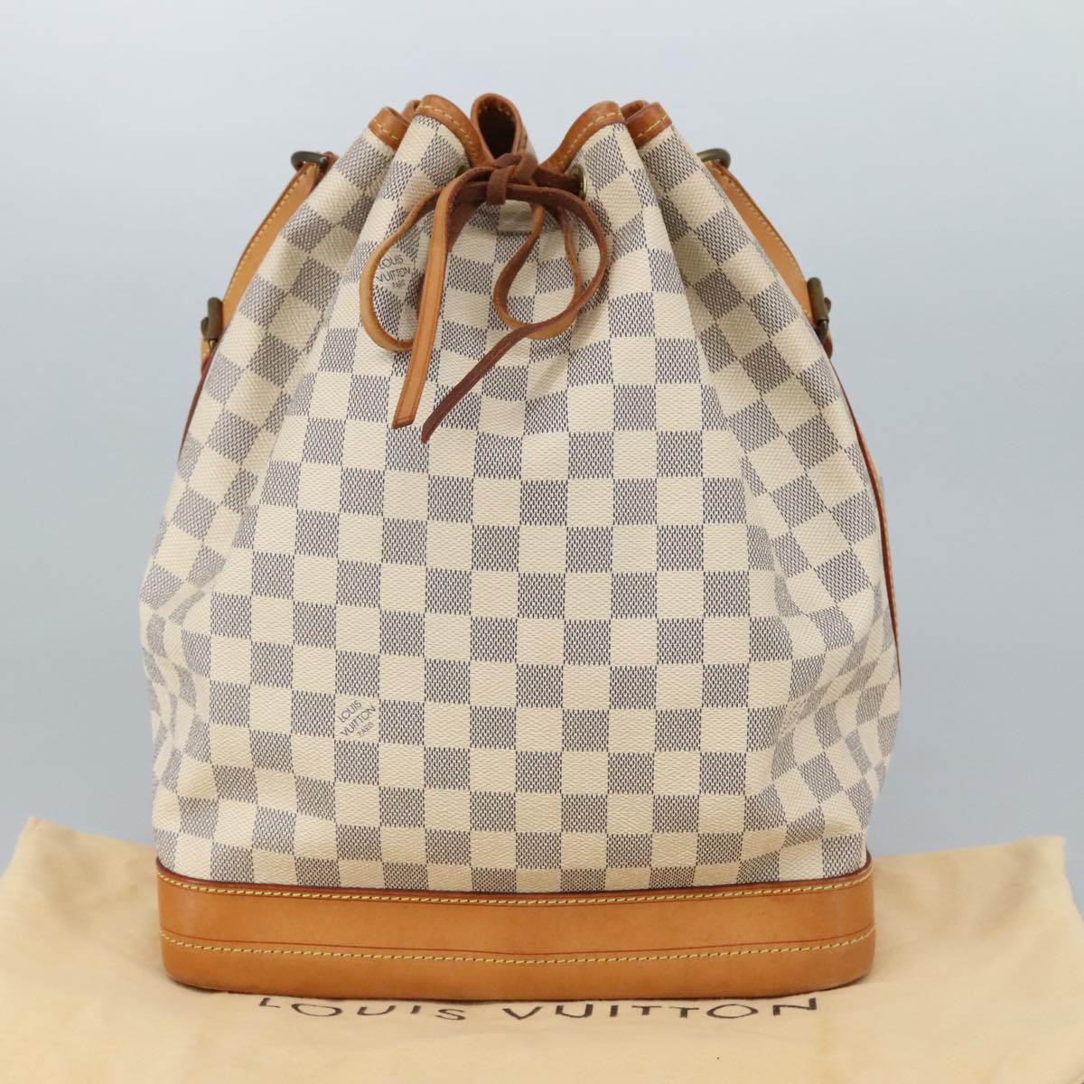 Louis Vuitton Noe White Canvas Shoulder Bag