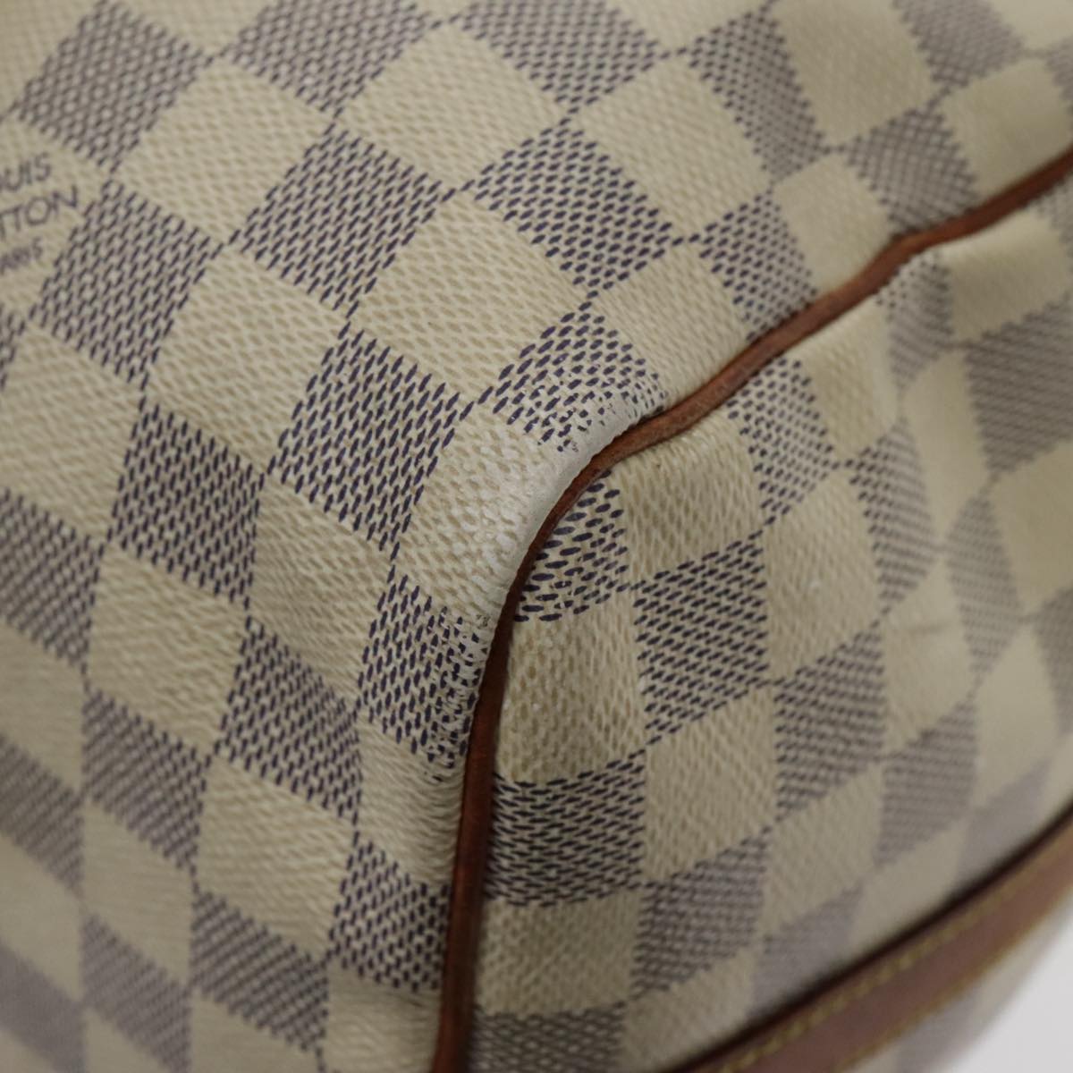 Louis Vuitton Speedy 30 White Canvas Handbag