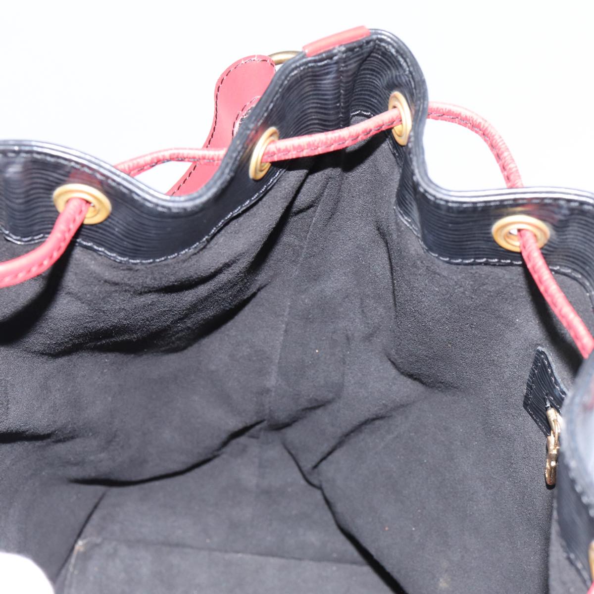 Louis Vuitton Noe Black Leather Shoulder Bag