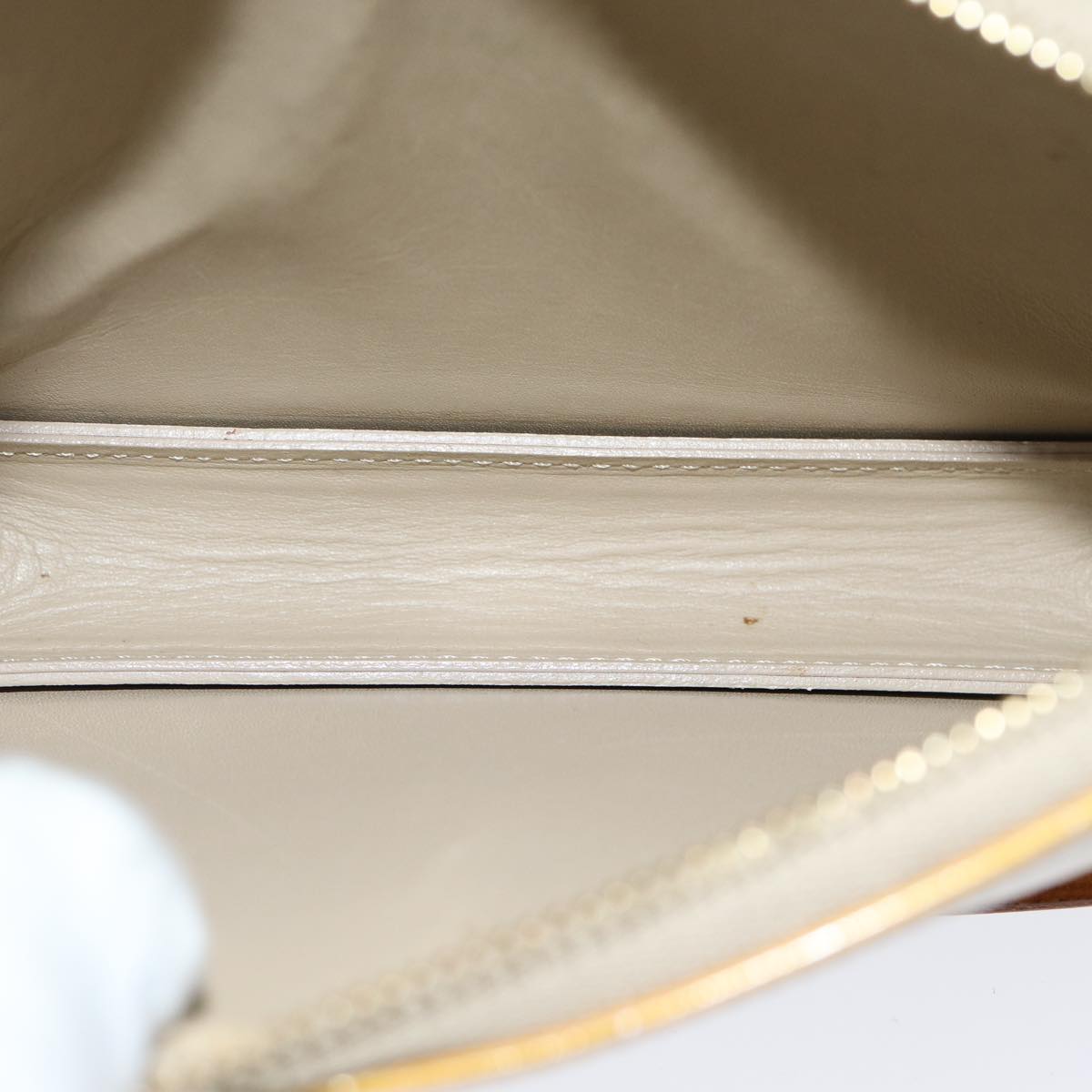 Louis Vuitton Lexington Beige Patent Leather Clutch Bag
