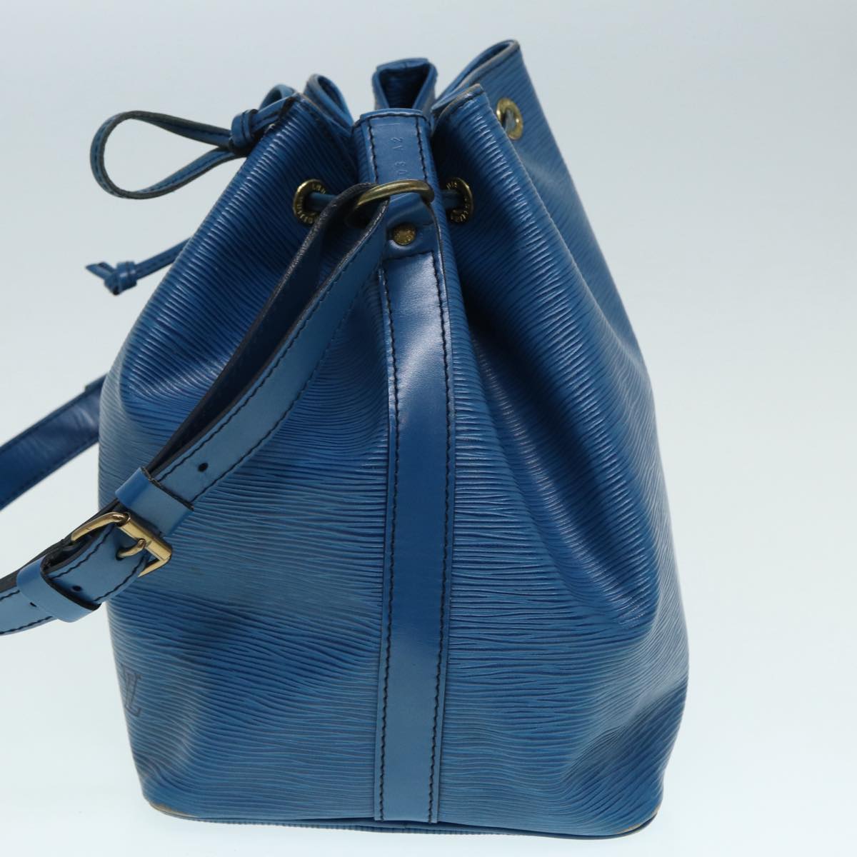 Louis Vuitton Noe Blue Calfskin Shoulder Bag