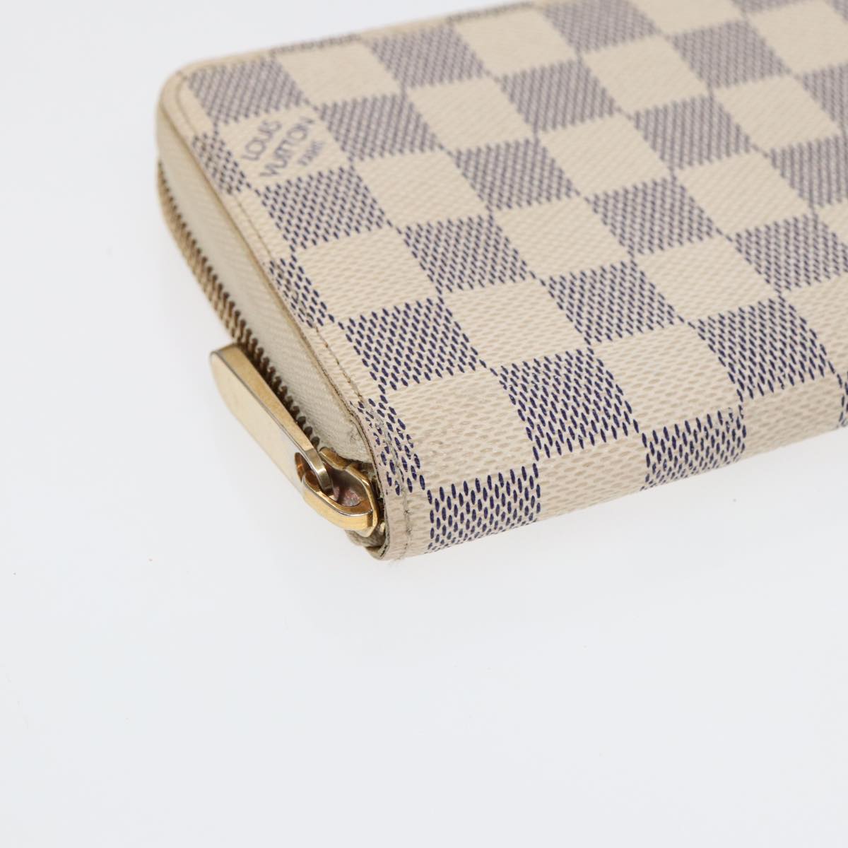 Louis Vuitton Portefeuille Zippy White Canvas Wallet