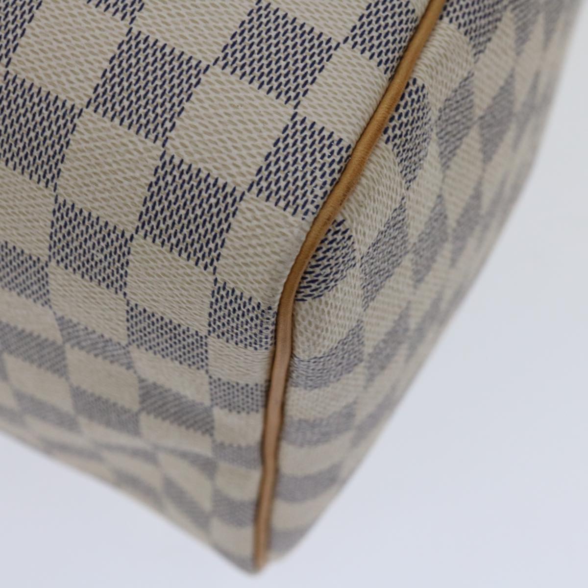 Louis Vuitton Speedy 30 White Canvas Handbag