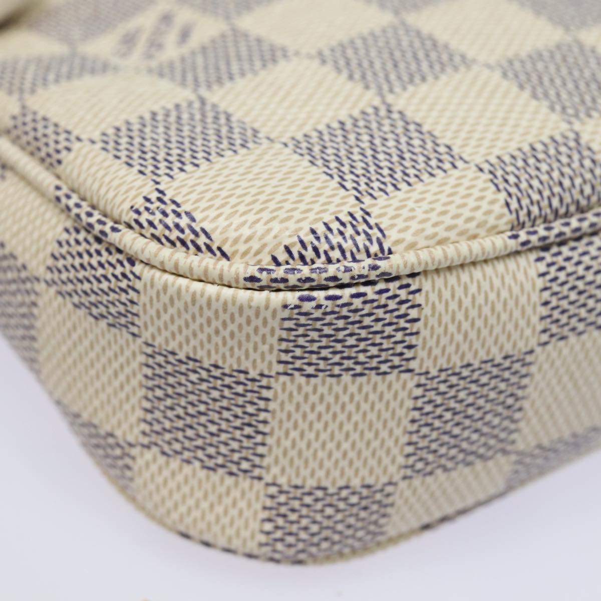 Louis Vuitton Pochette Accessoires White Canvas Clutch Bag
