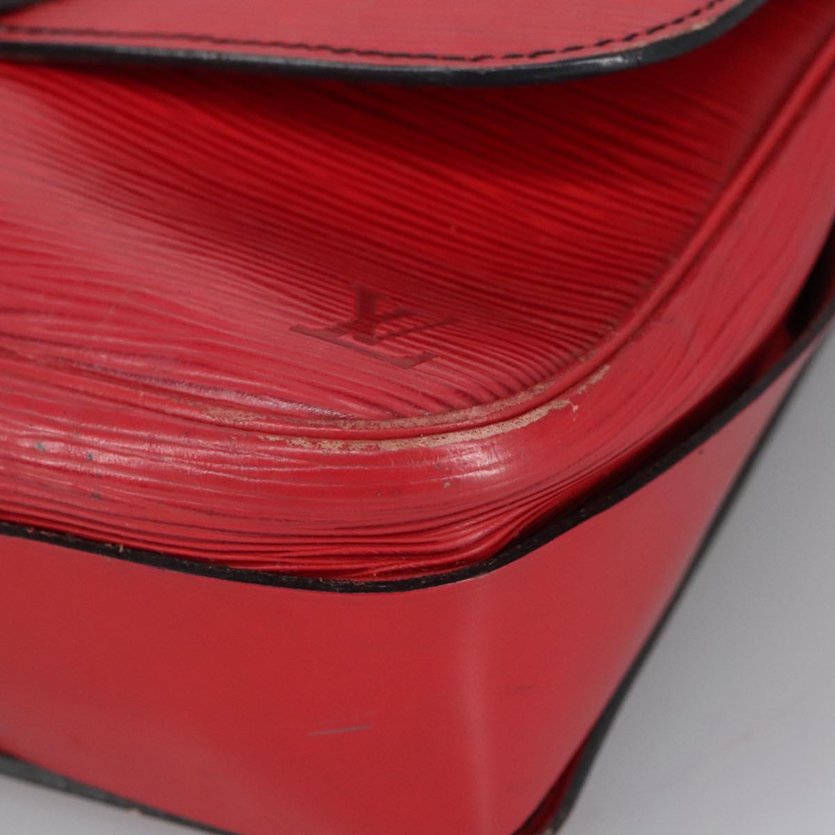 Louis Vuitton Cartouchiere Red Leather Shoulder Bag