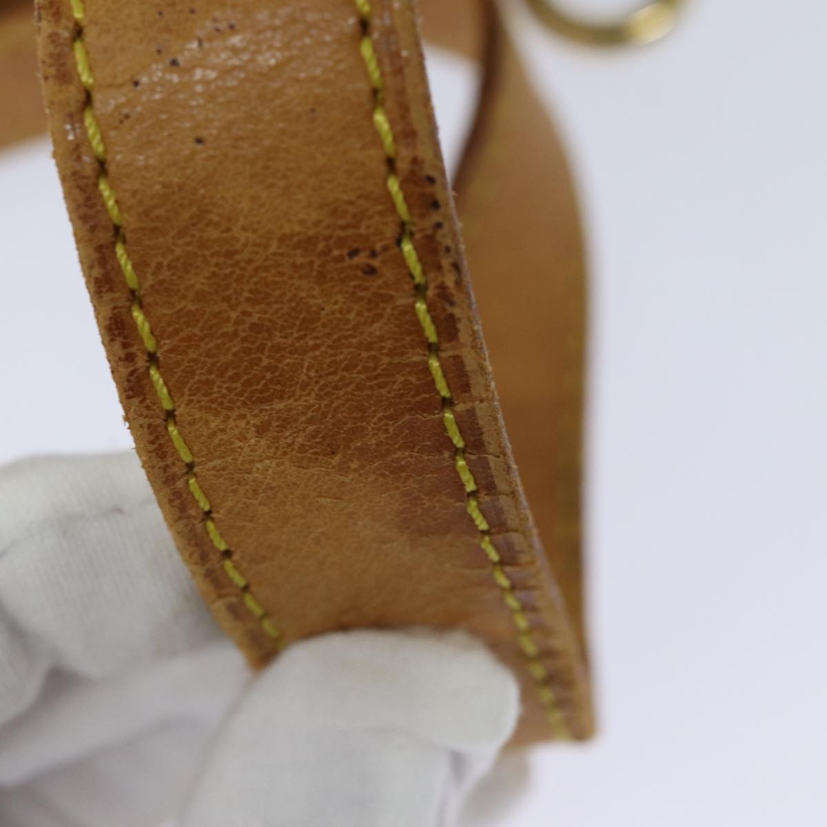 Louis Vuitton Shoulder Strap Beige Leather Bag Jewelry