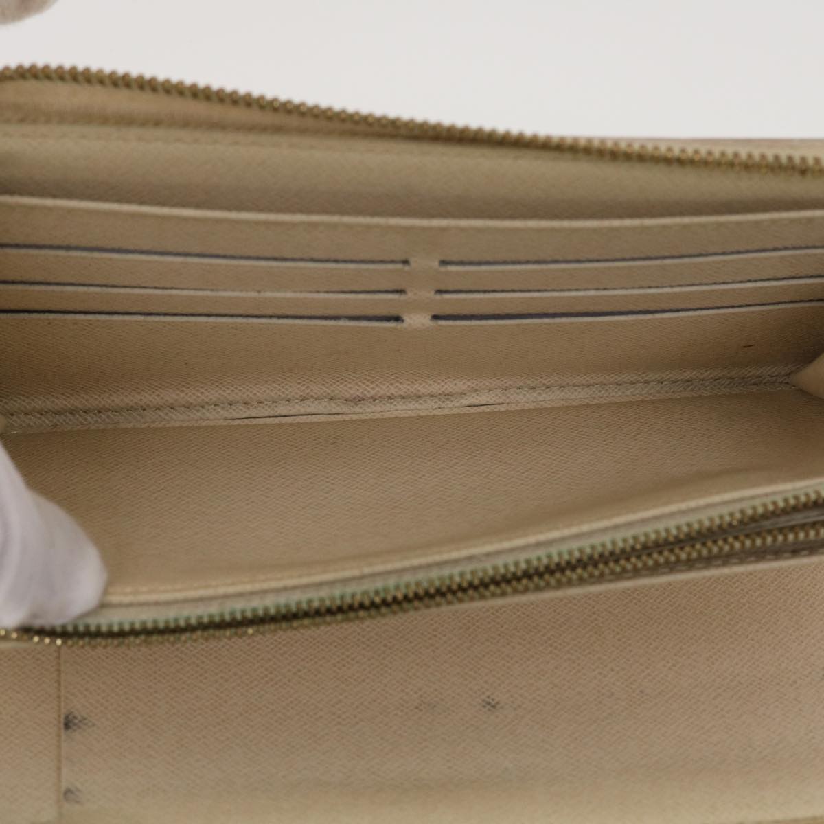 Louis Vuitton Zippy Organizer White Canvas Wallet