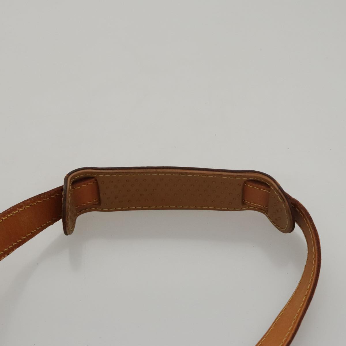 Louis Vuitton Shoulder Strap Beige Leather Bag Jewelry