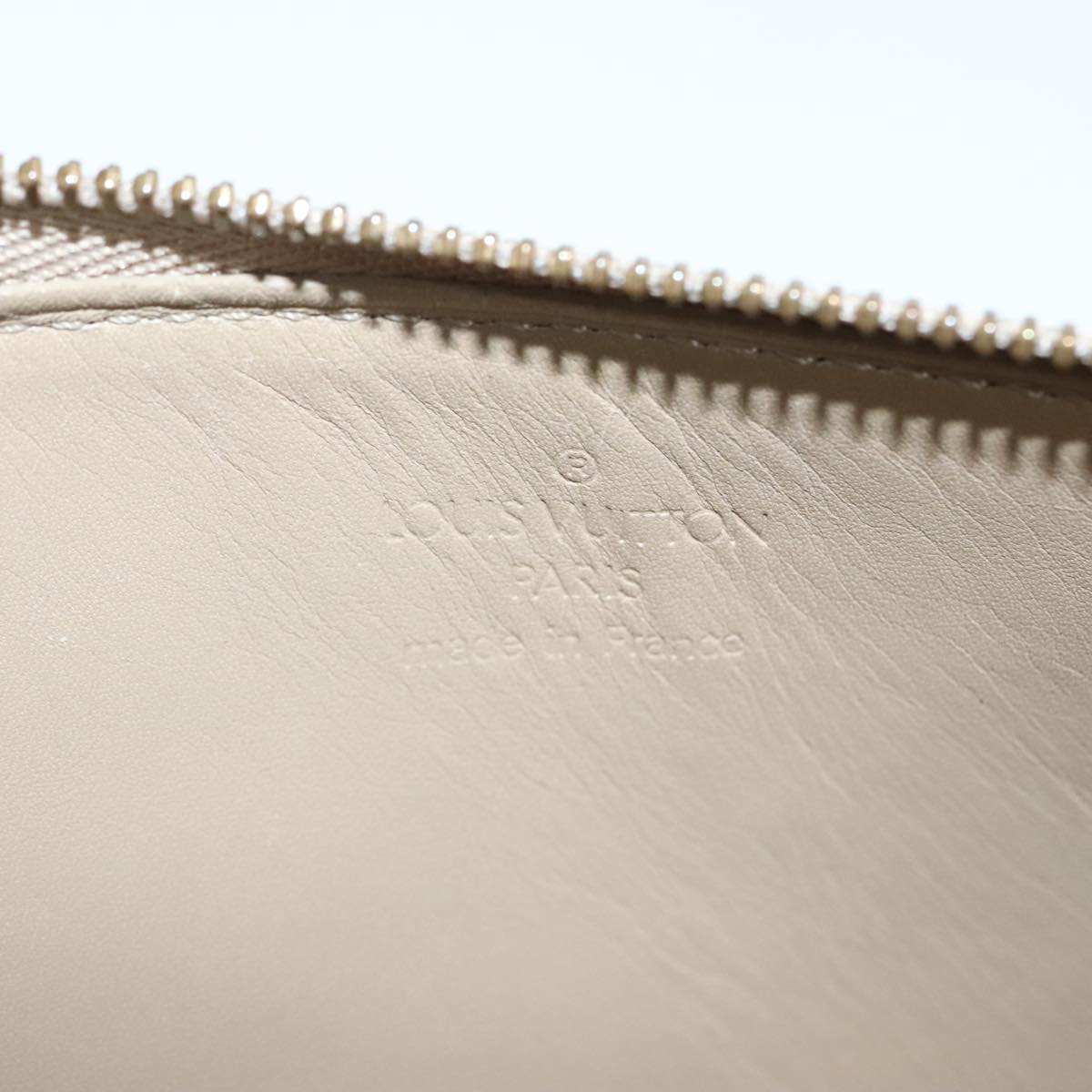 Louis Vuitton Lexington Beige Patent Leather Clutch Bag