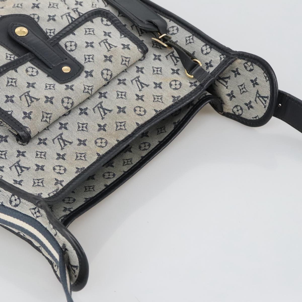 Louis Vuitton Mary Kate Grey Canvas Shoulder Bag