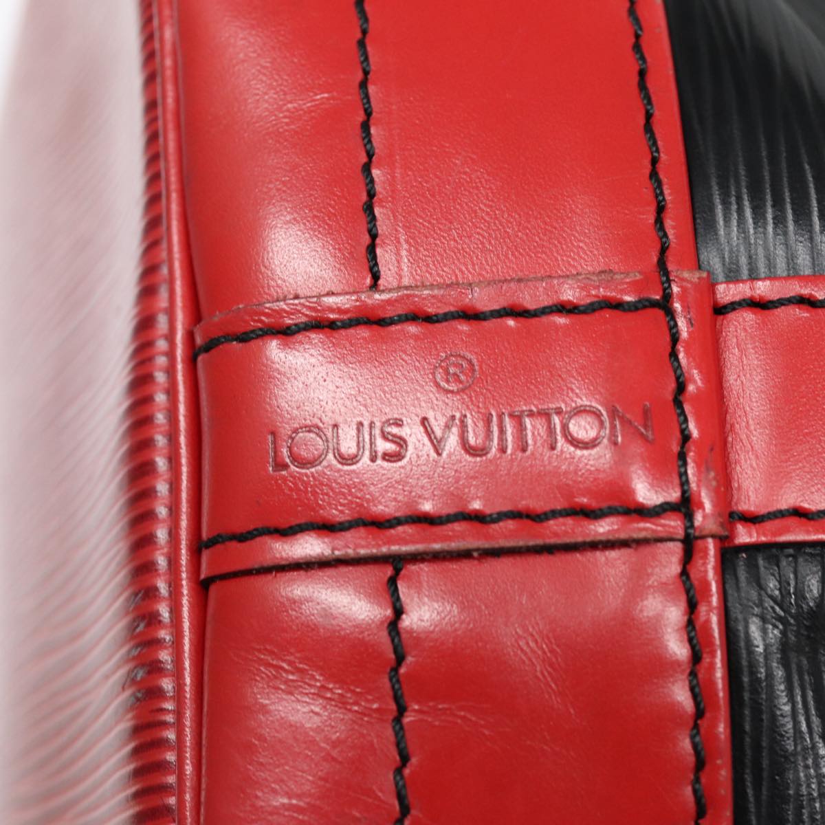 Louis Vuitton Noe Black Leather Shoulder Bag