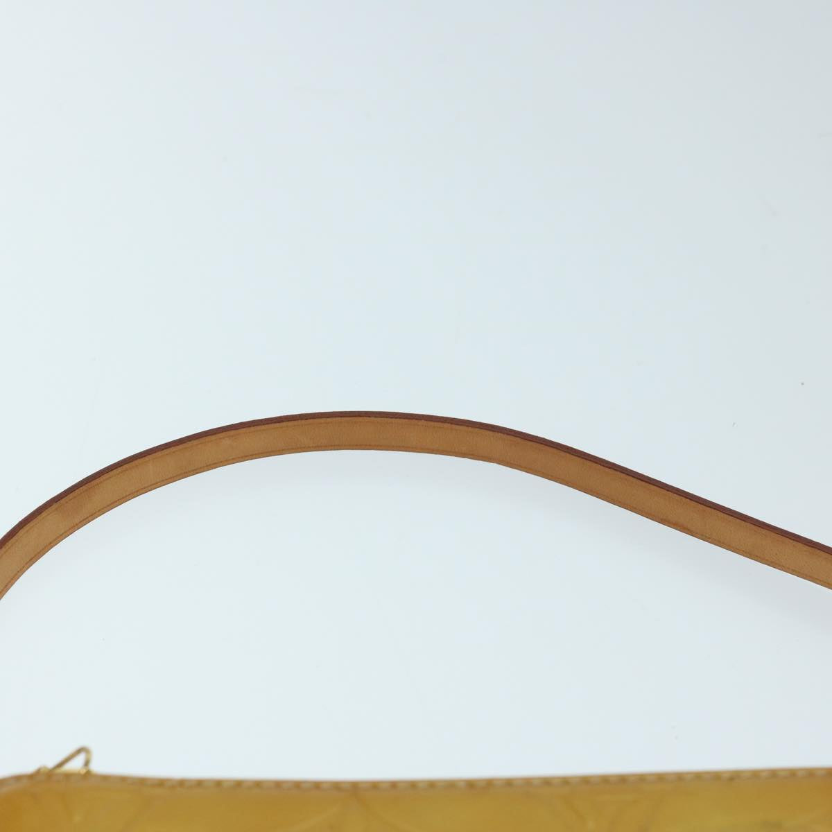 Louis Vuitton Lexington Beige Patent Leather Clutch Bag