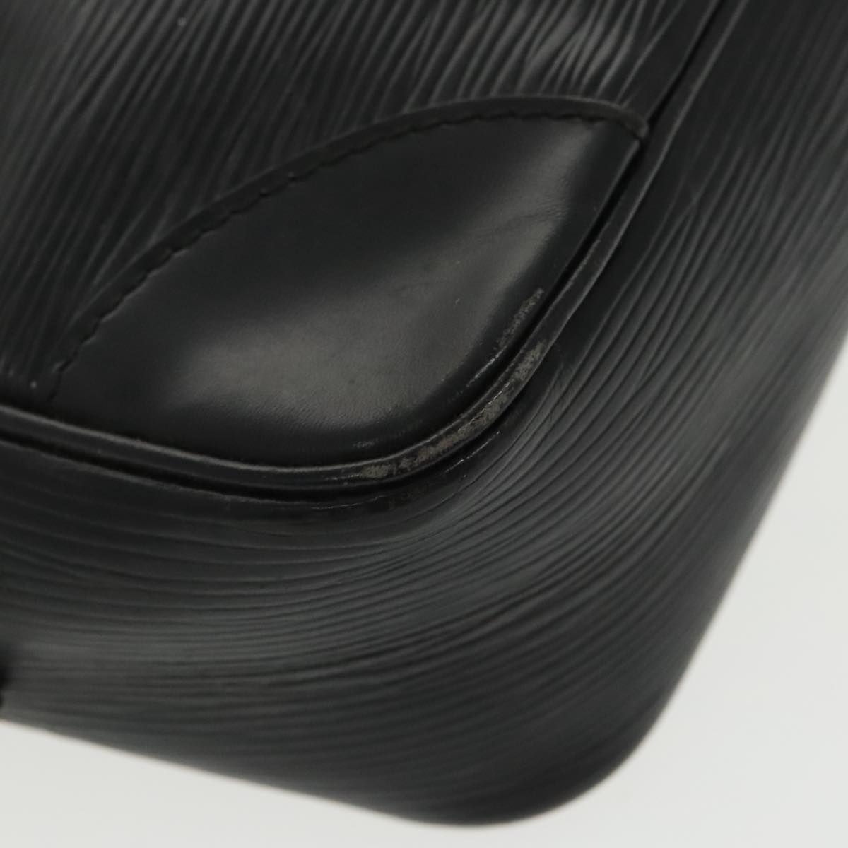 Louis Vuitton Trocadéro Black Leather Shoulder Bag