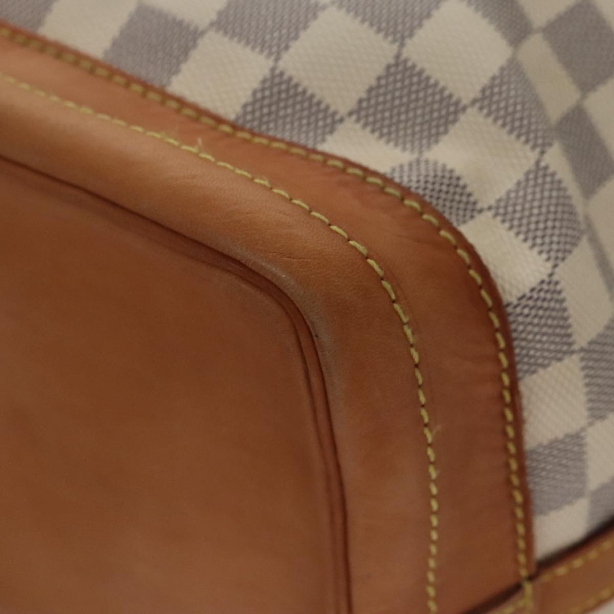 Louis Vuitton Noé White Canvas Shoulder Bag