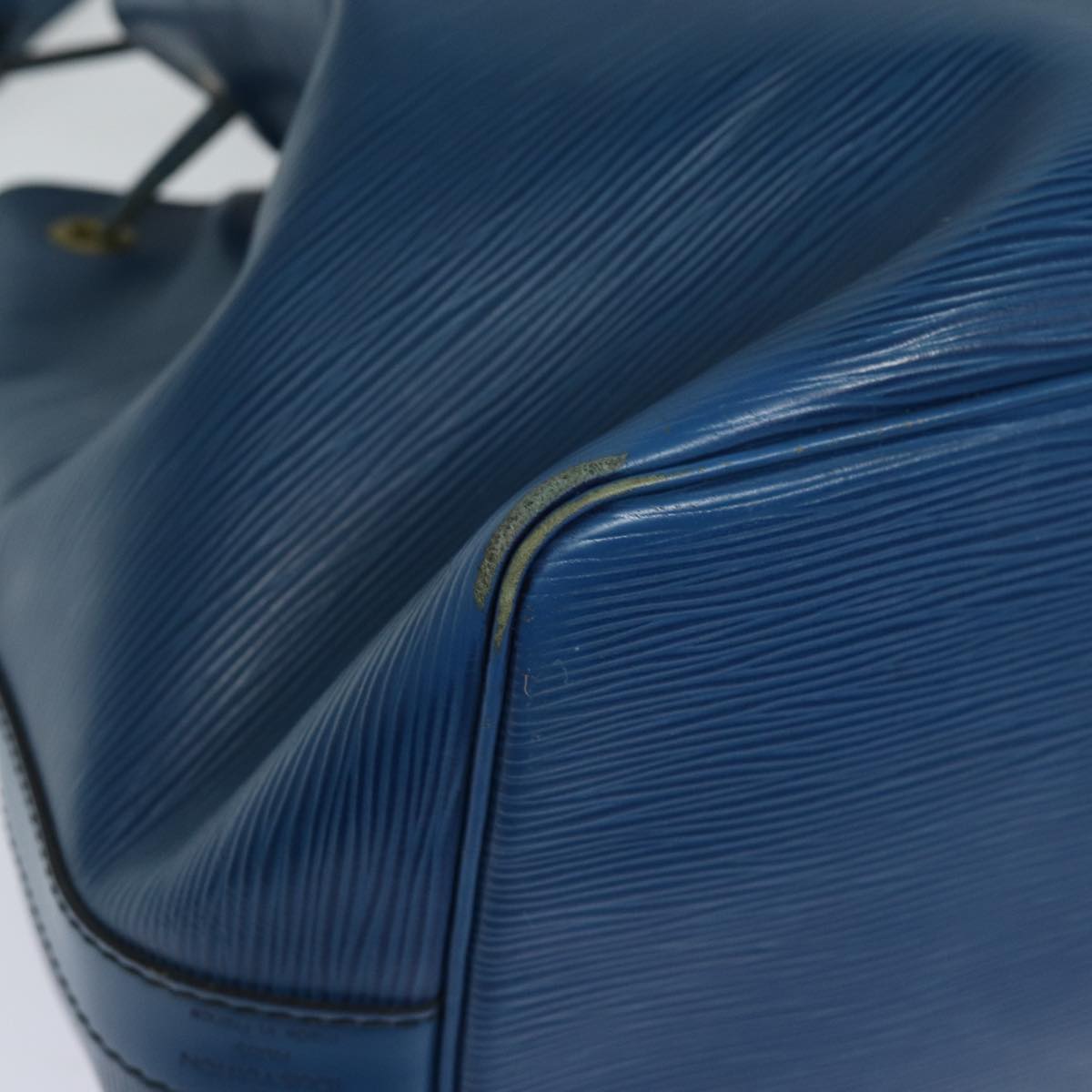Louis Vuitton Noe Blue Leather Shoulder Bag