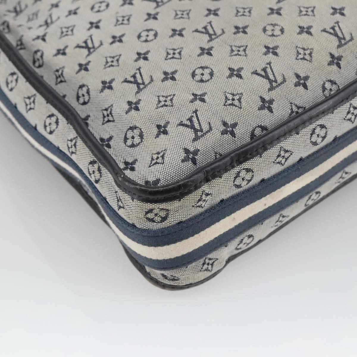 Louis Vuitton Mary Kate Grey Canvas Shoulder Bag