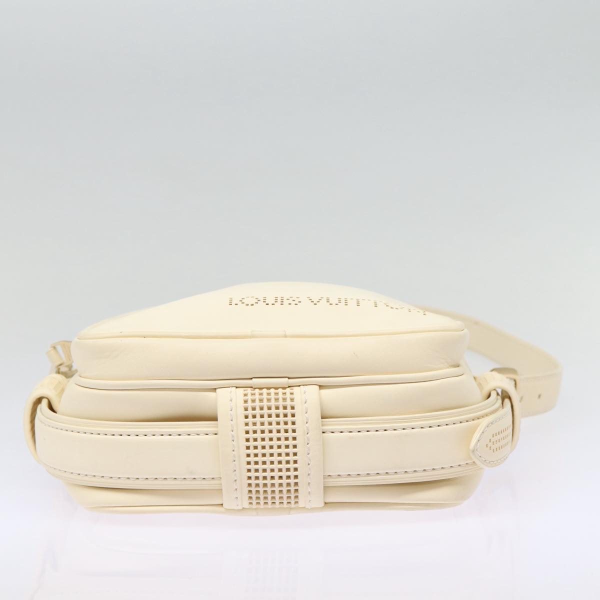 Louis Vuitton Bequia White Leather Shoulder Bag