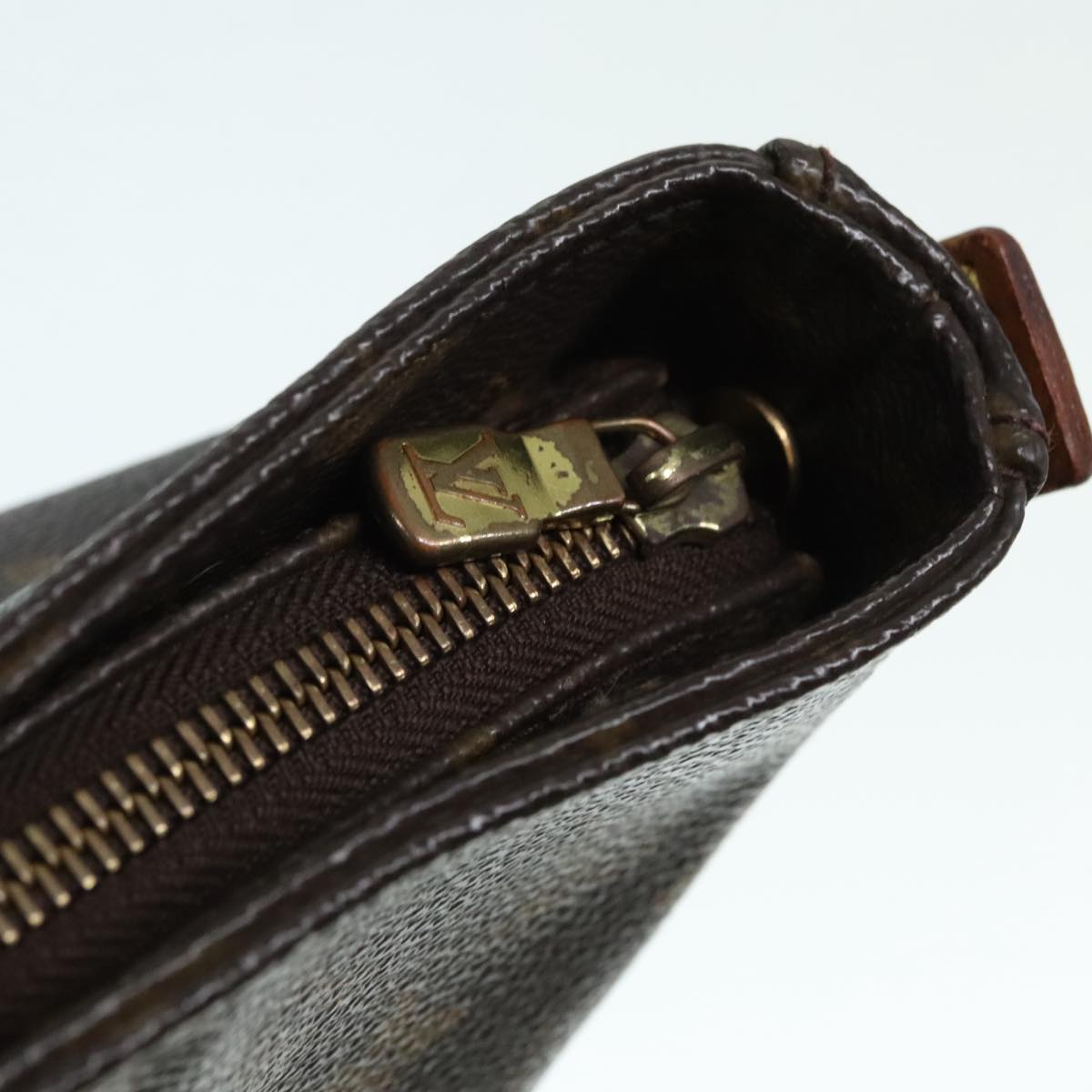 Louis Vuitton Looping Brown Canvas Shoulder Bag