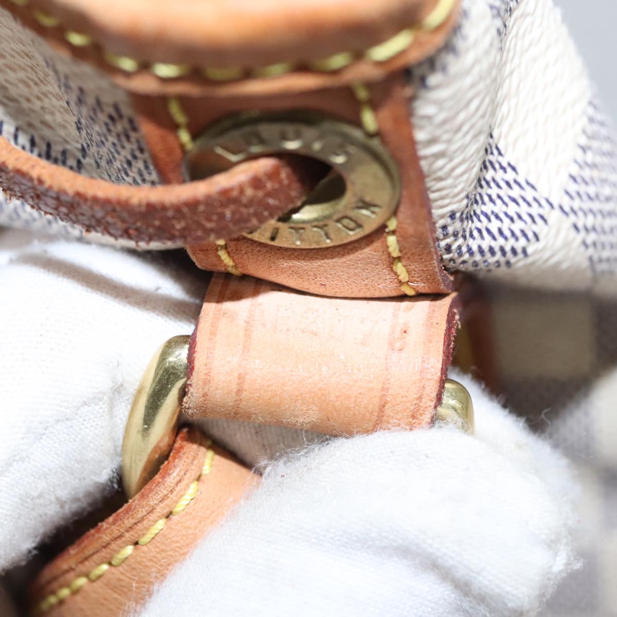 Louis Vuitton Noé White Canvas Shoulder Bag