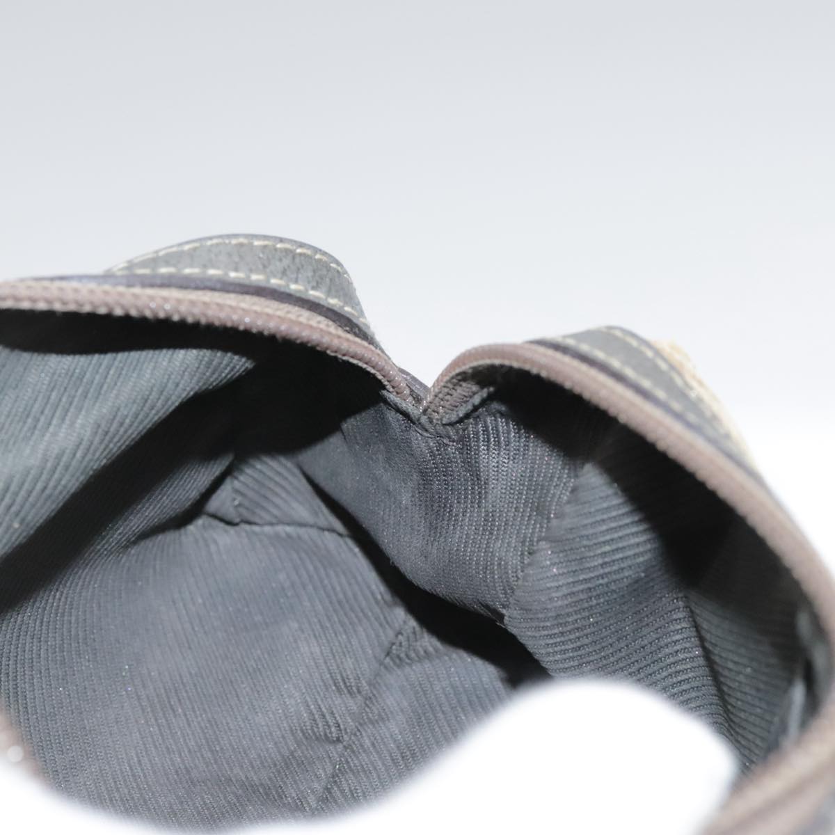 Gucci Gg Canvas Beige Canvas Clutch Bag