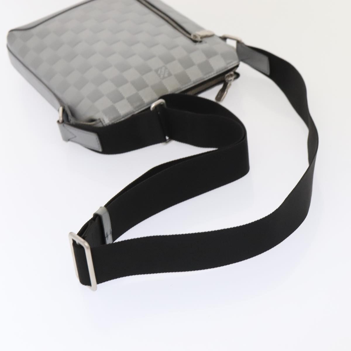 Louis Vuitton Messenger Silver Leather Shoulder Bag