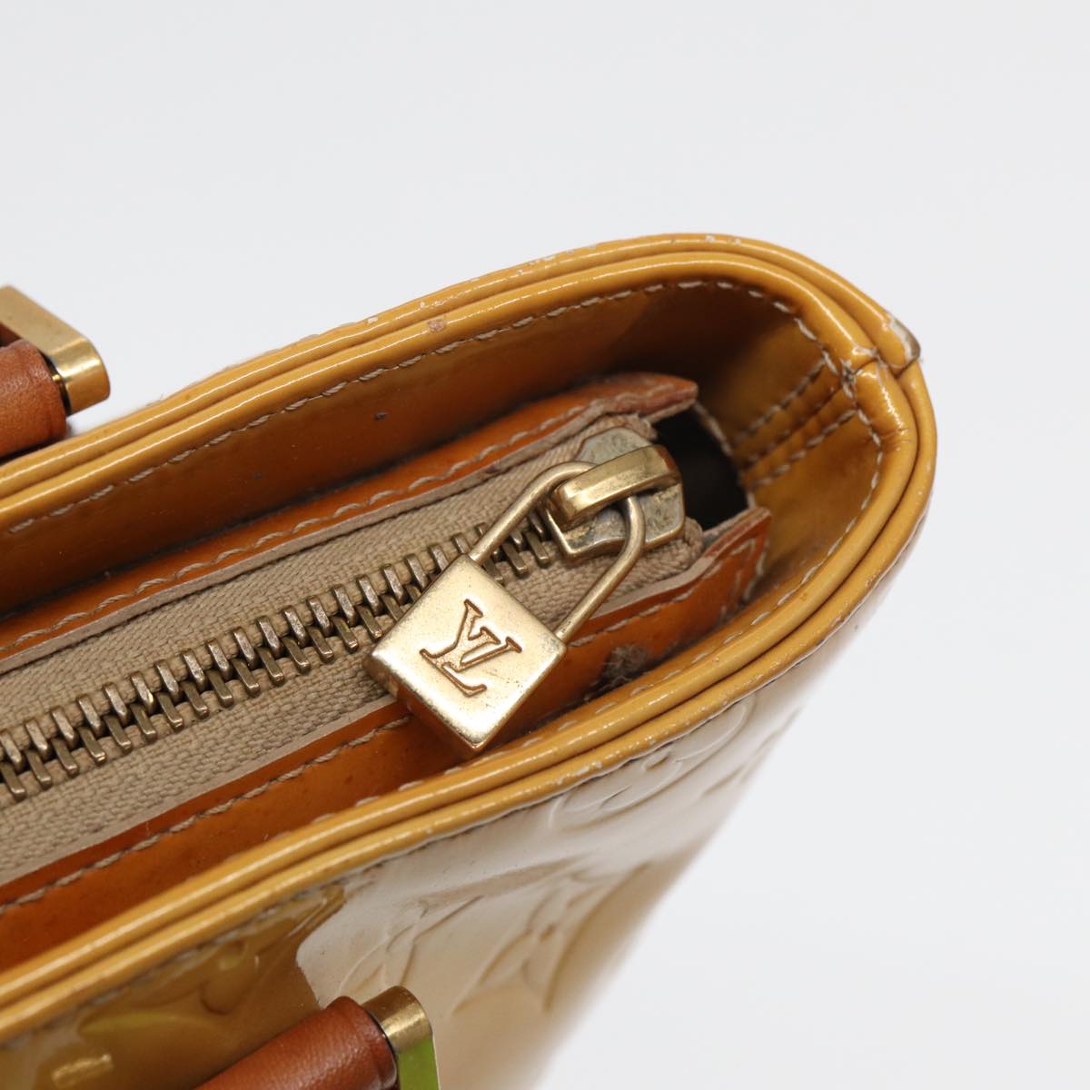 Louis Vuitton Houston Beige Patent Leather Shoulder Bag