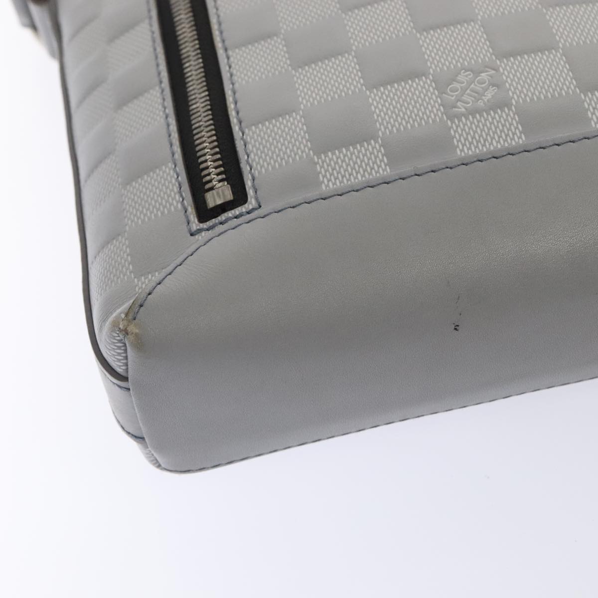 Louis Vuitton Messenger Silver Leather Shoulder Bag