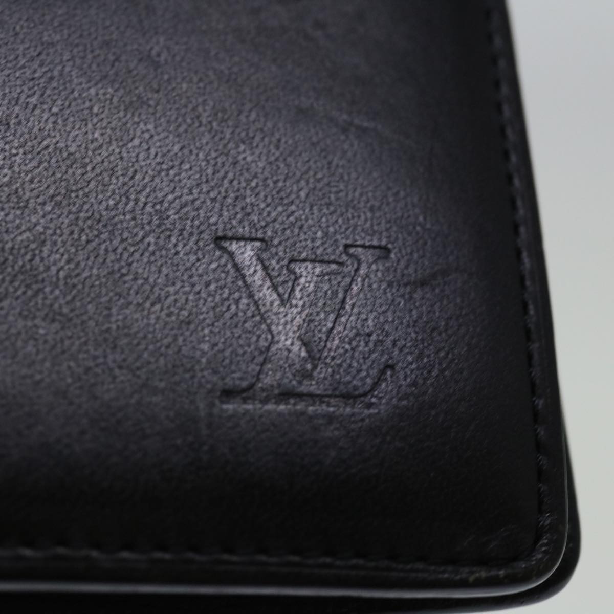Louis Vuitton Agenda Mm Black Leather Wallet