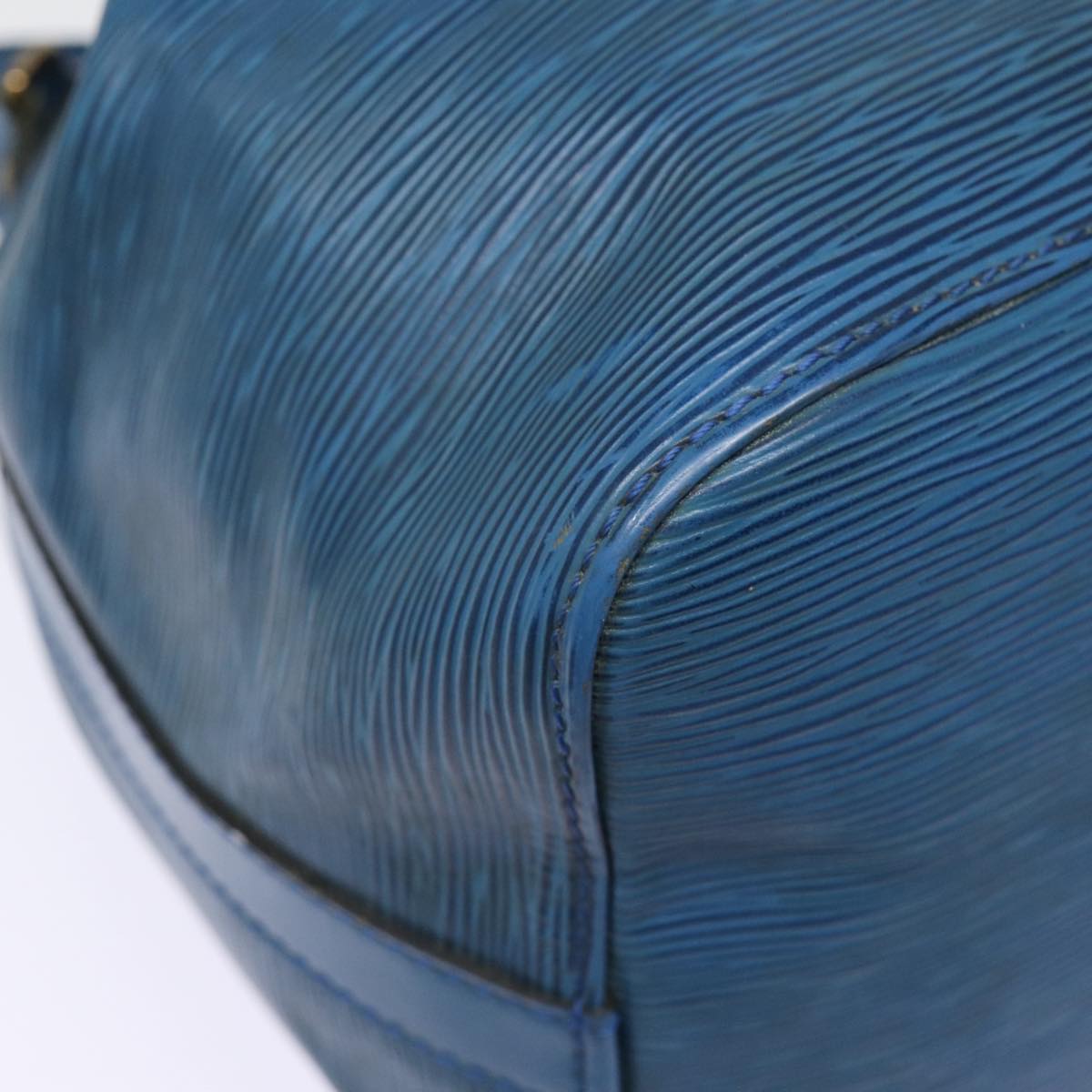 Louis Vuitton Noé Blue Leather Shoulder Bag