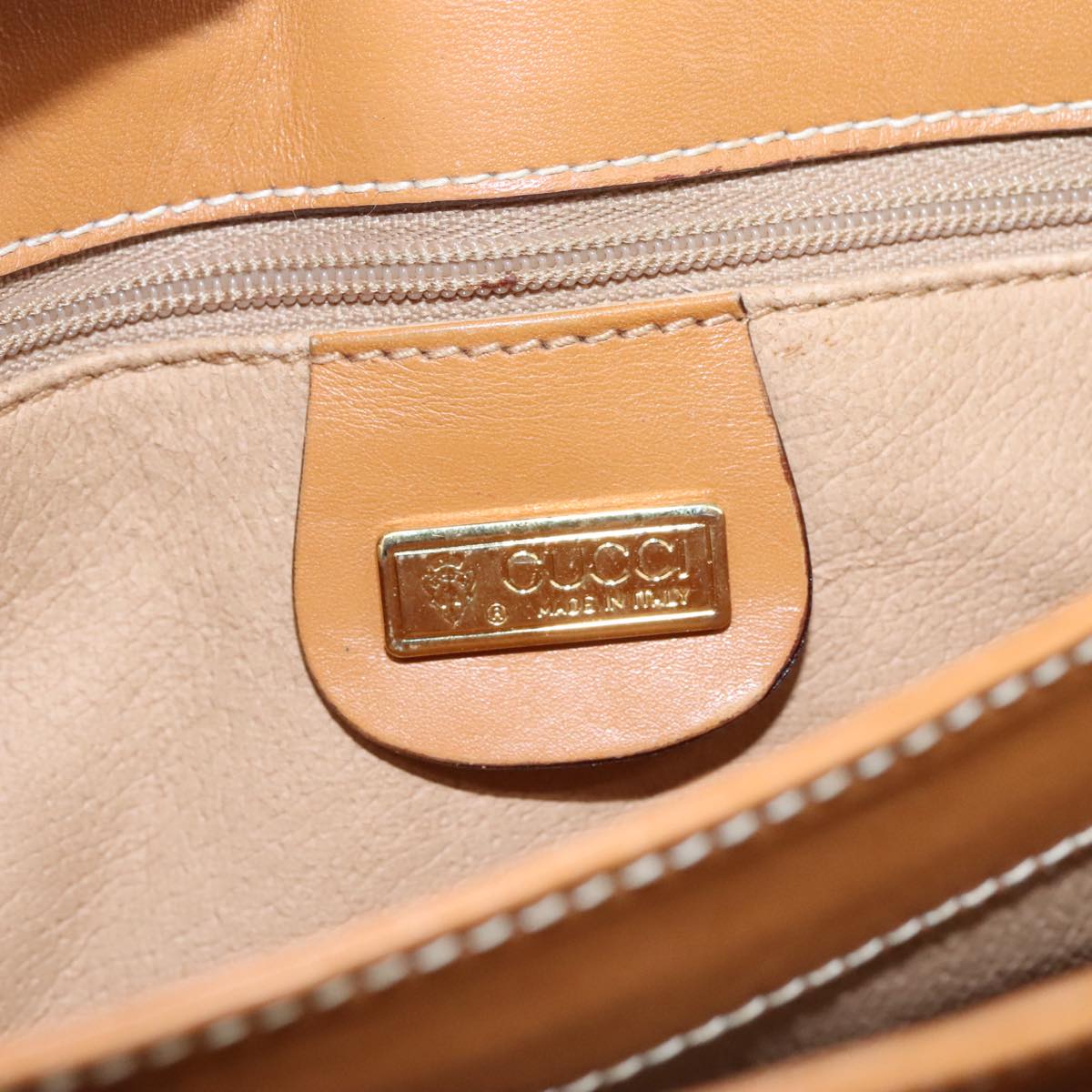 Gucci Gg Canvas White Canvas Shoulder Bag