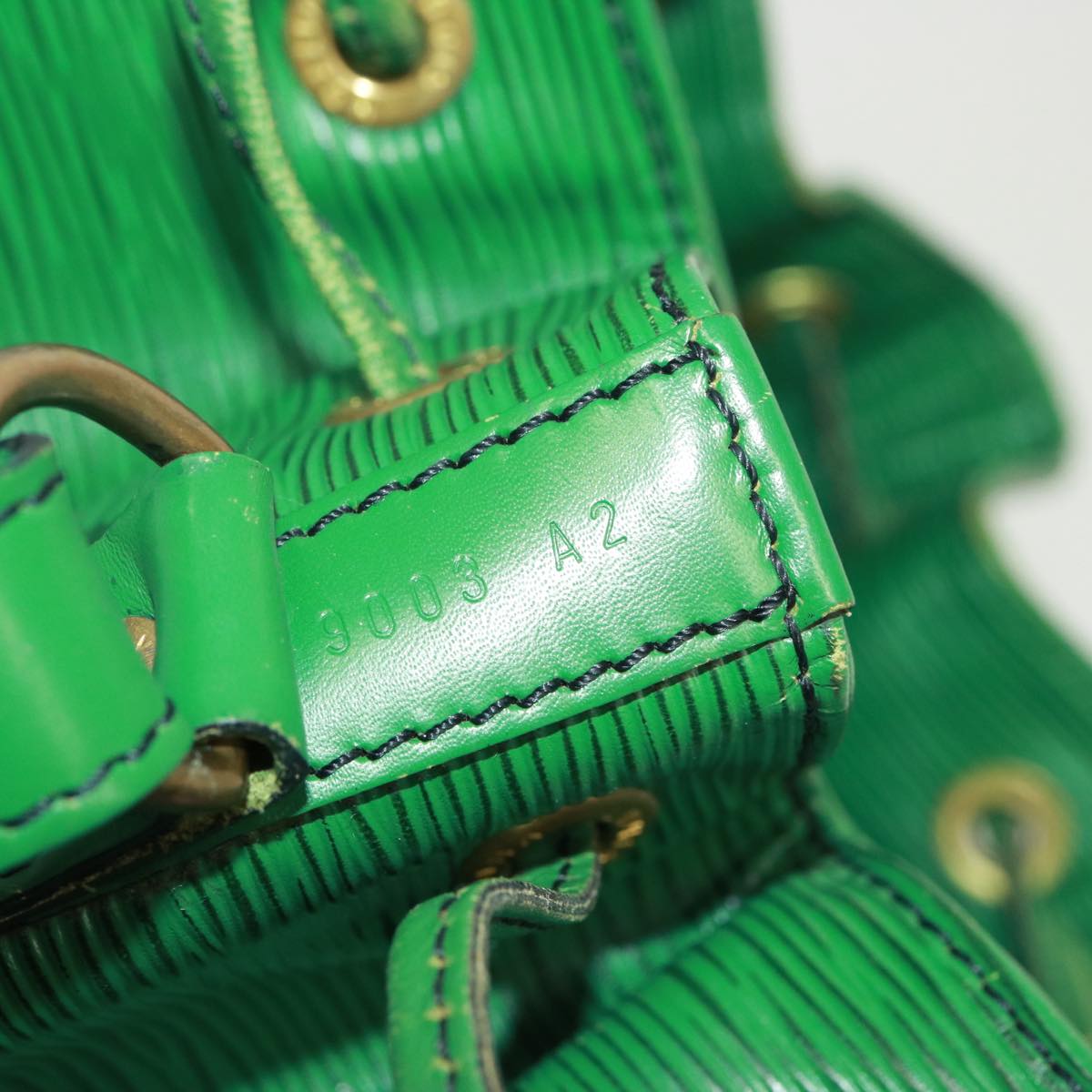Louis Vuitton Noé Green Leather Shoulder Bag