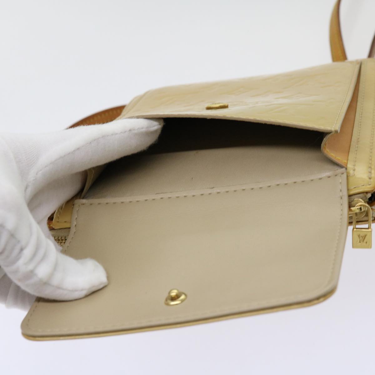 Louis Vuitton Mott Beige Patent Leather Clutch Bag
