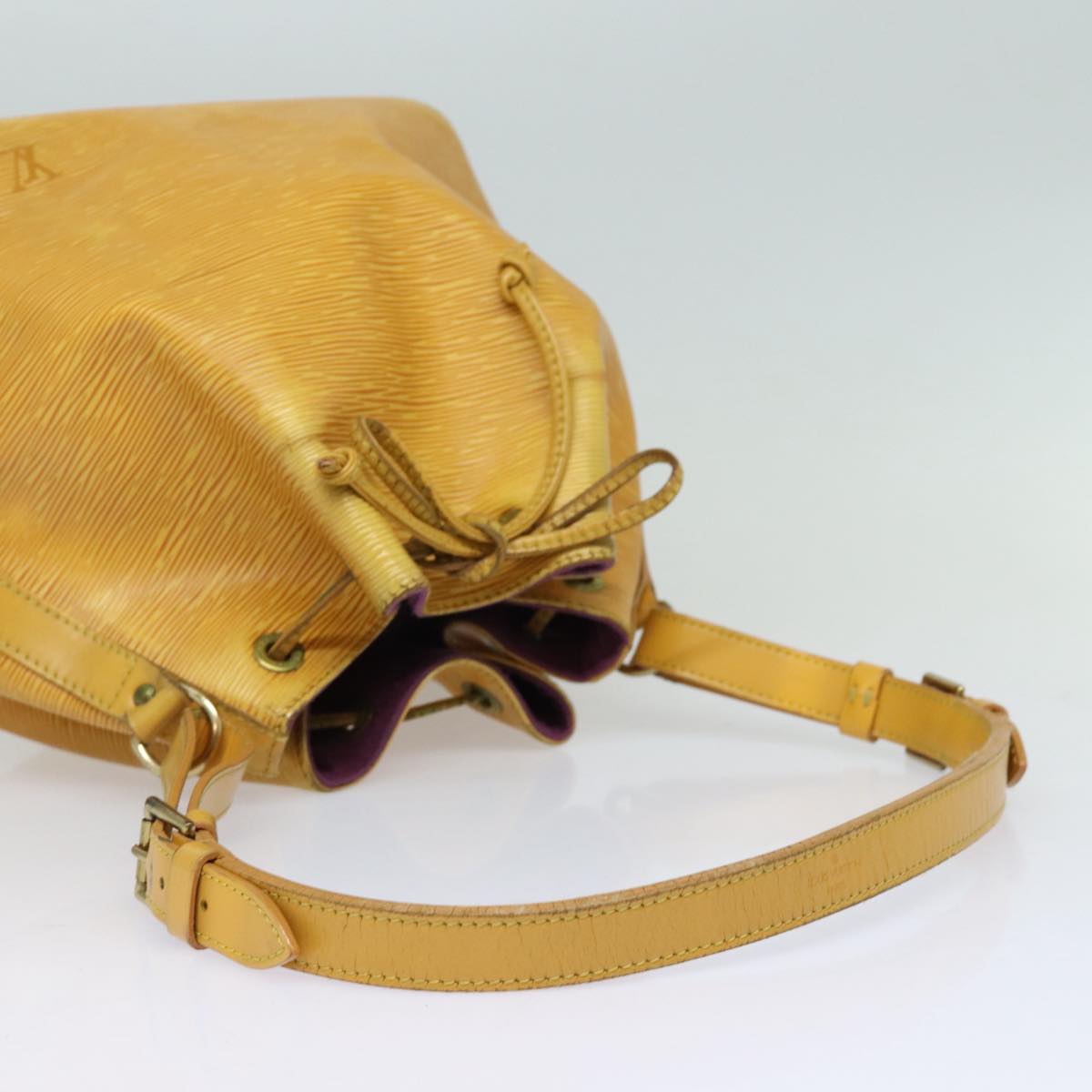 Louis Vuitton Noe Yellow Leather Shoulder Bag