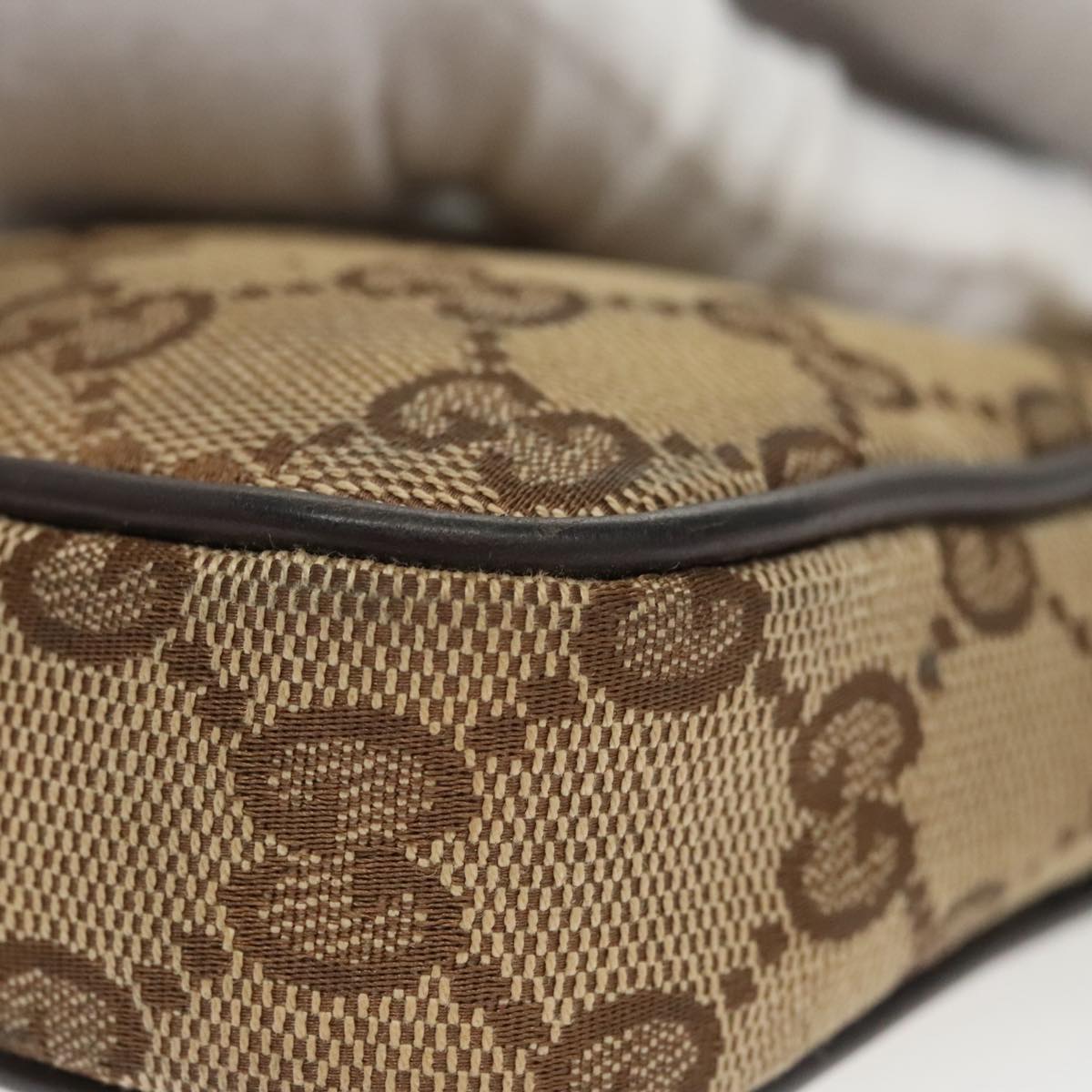 Gucci Gg Canvas Beige Canvas Clutch Bag